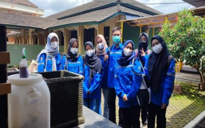 PENGOLAHAN SAMPAH ORGANIK SETEMPAT  DI FKM UNDIP